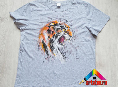 Роспись футболки Тигр на заказ в СПб