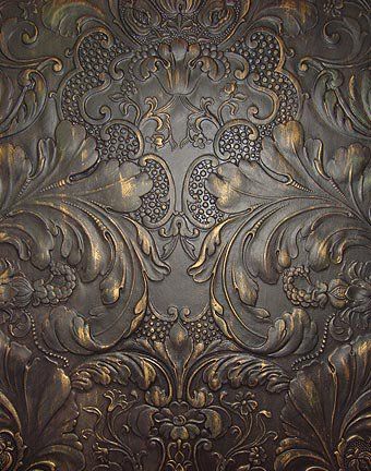 Тёмная Lincrusta с эффектом металлического травления